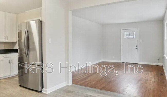 Building Photo - 1210 Downing Rd