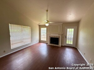 Building Photo - 1606 Kingsbridge