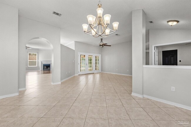 Building Photo - 2491 Parkridge Dr