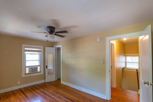 Building Photo - 26 Bagwell Ave