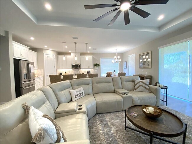 Building Photo - 4520 CRESTPOINT Wy