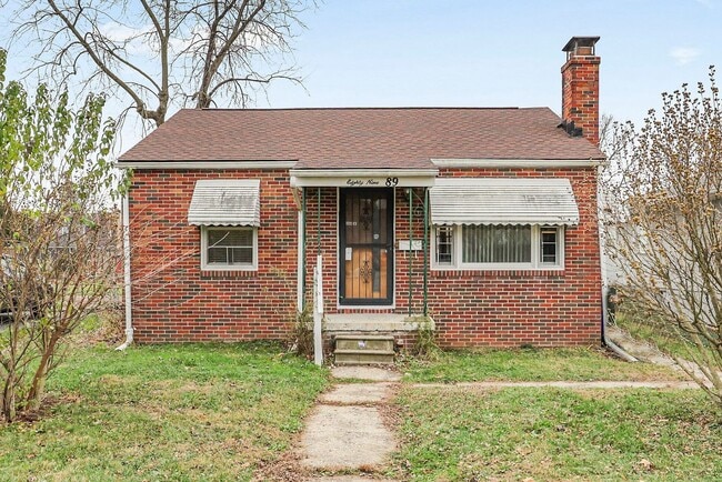 Primary Photo - Charming 2-Bedroom Single Family Home Near S High St