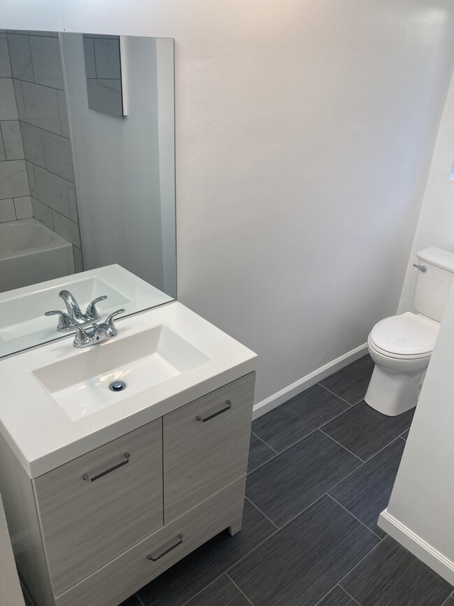 Bathroom #1 - 6412 Fountain Ave
