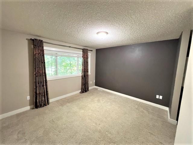 Building Photo - 2 bedroom in Bellevue WA 98006