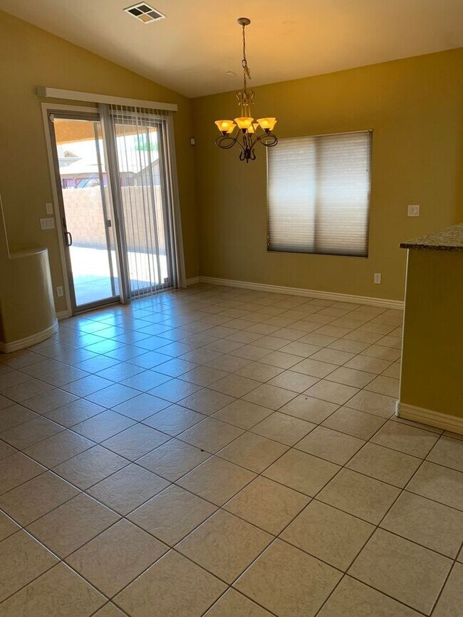Building Photo - COMING SOON! Beautiful 4Bedroom/2Bathroom Home in Laveen