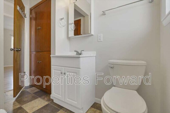 Building Photo - 2779 Woodgrove Dr