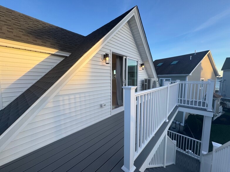 Building Photo - 12 Sewall Ave