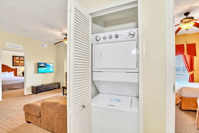 Building Photo - 8113 Buena Vista Dr