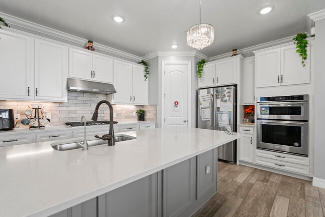 Building Photo - 8196 Cinch Way