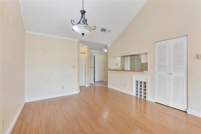 Building Photo - 967 Coral Club Dr