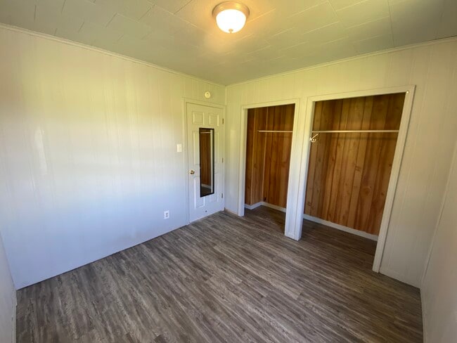 Building Photo - 19418 Newtown Rd