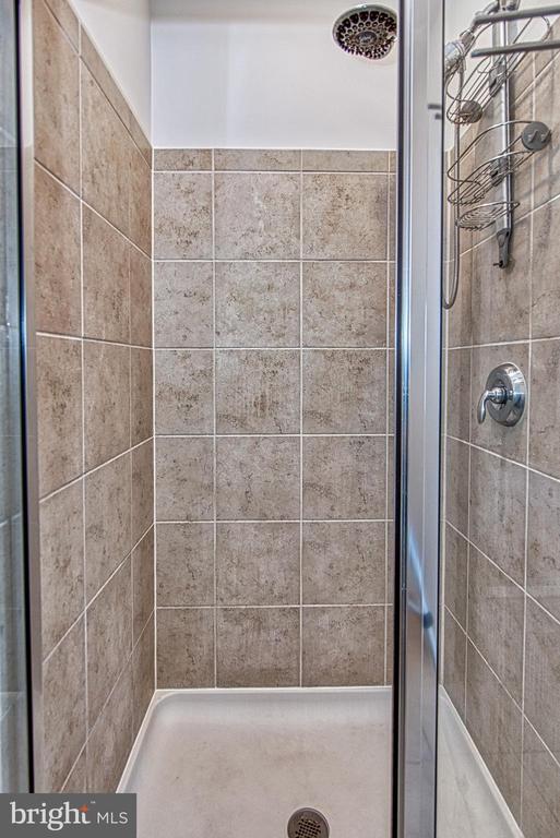 Building Photo - 208 Croft Square