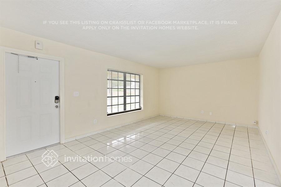 Building Photo - 11835 SW 119th Pl Rd