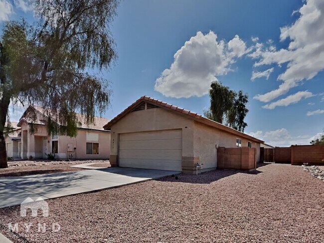 Building Photo - 8617 W Echo Ln