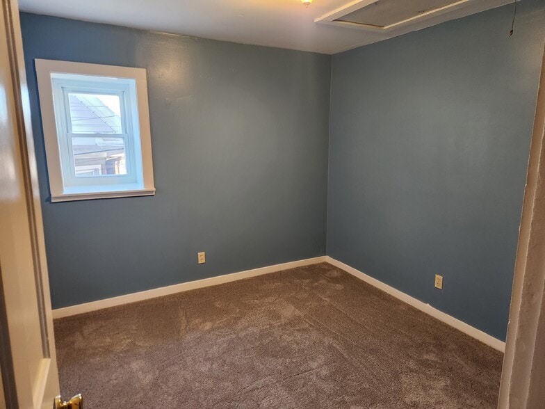 Bedroom 3 - 111 Verbeke St