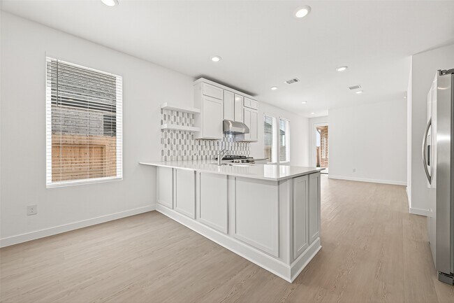 Building Photo - 6619 Sunset Velvet Dr