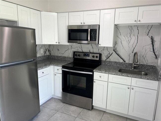 Building Photo - 135 Dairy Rd