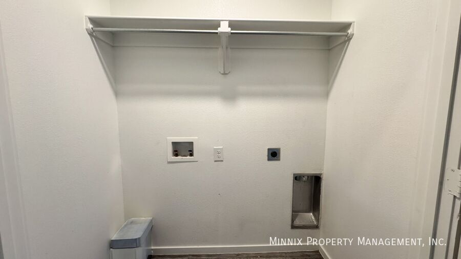 Building Photo - 1633 133rd St