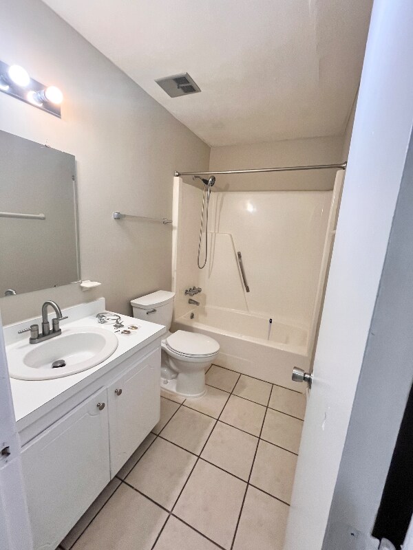 Building Photo - 214 Plantation Rd