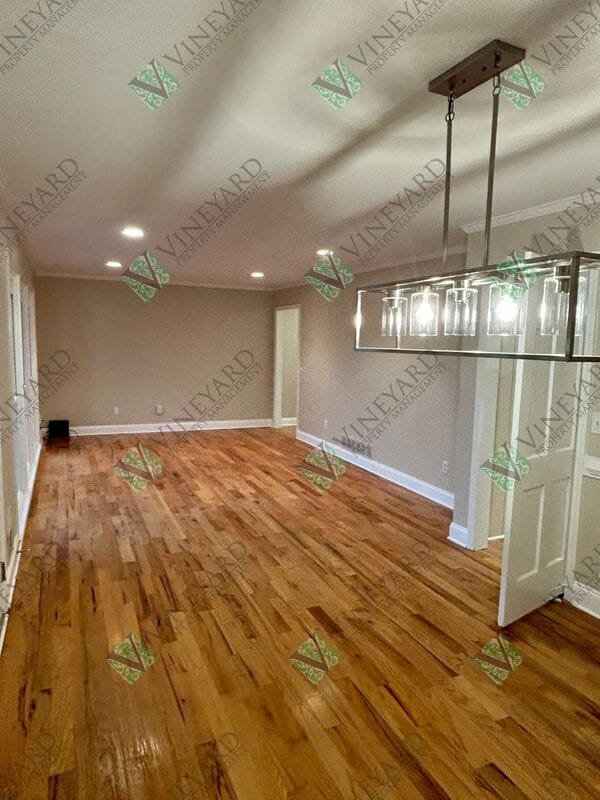 Building Photo - 261 Ridgeway Rd