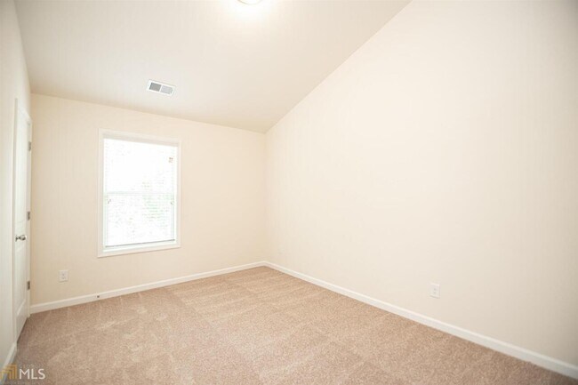 Building Photo - 6045 Williams Rd