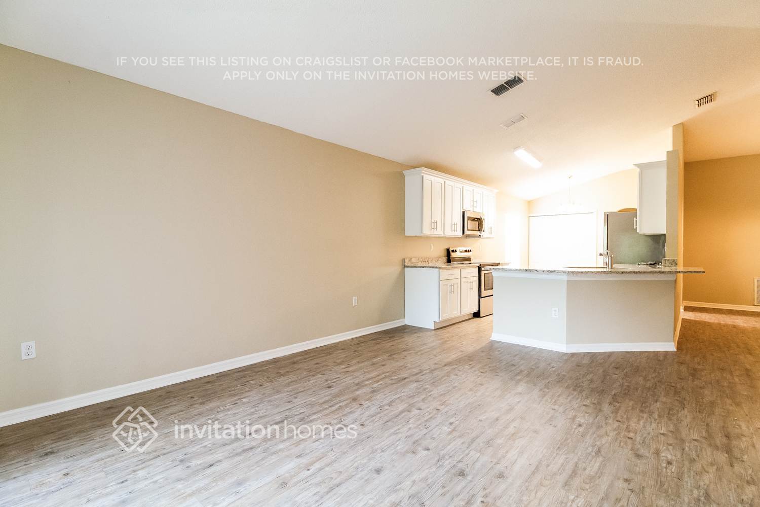 Building Photo - 3913 Upmann Dr