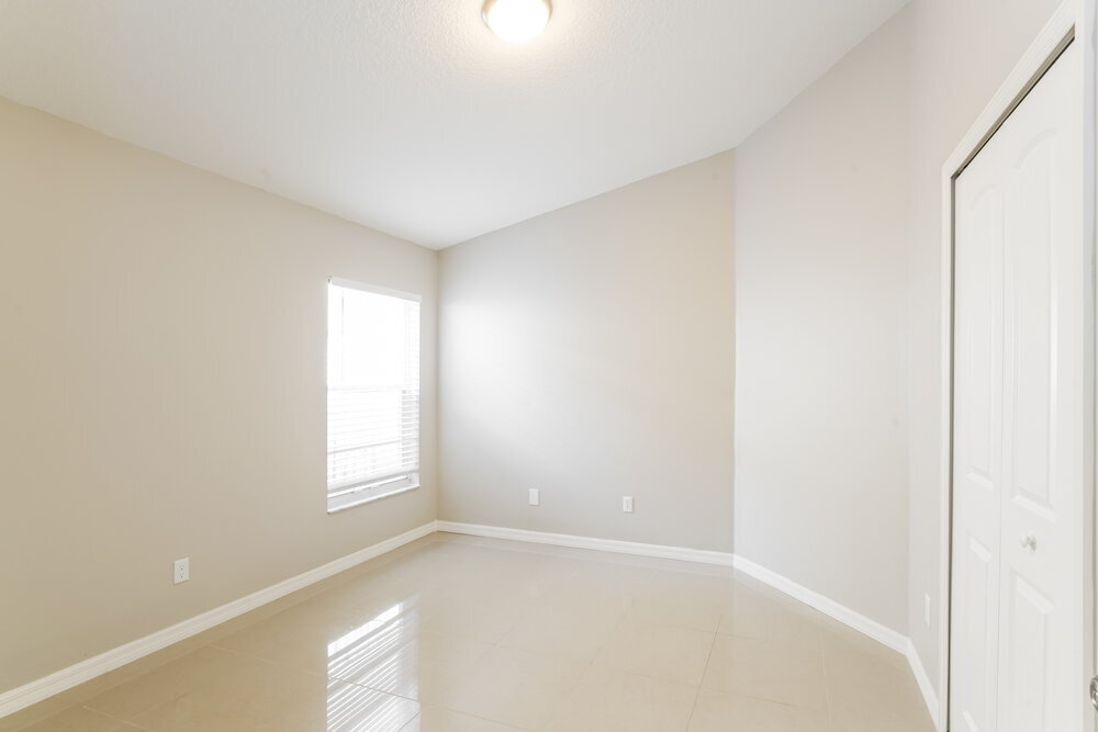 Building Photo - 405 Pine Pointe Ct