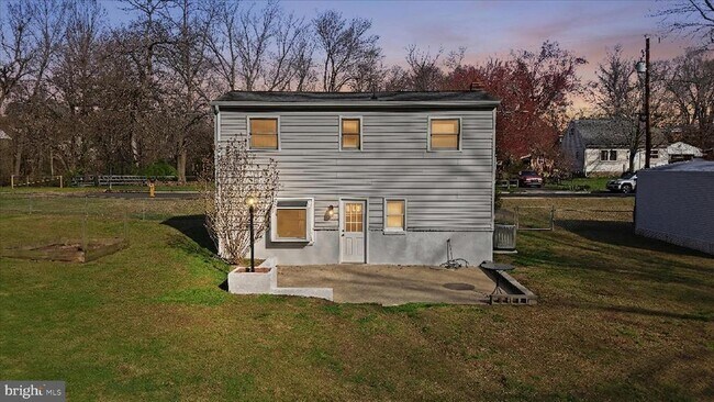 Building Photo - 1425 D St