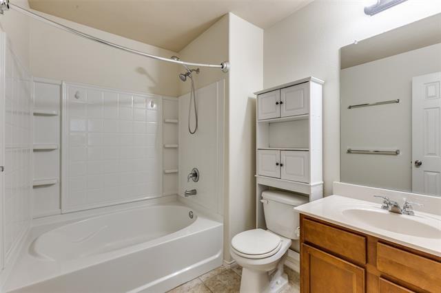 Building Photo - 16333 Severn Ln