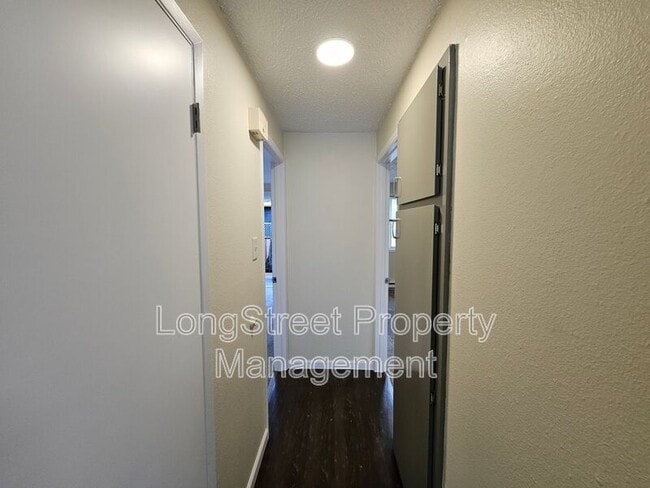 Building Photo - 14171 SW Allen Blvd