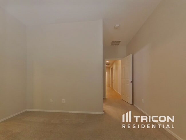 Building Photo - 42 N 193rd Ave
