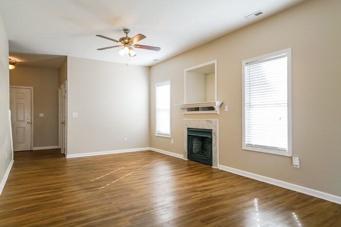 Building Photo - 1863 Birmingham Dr