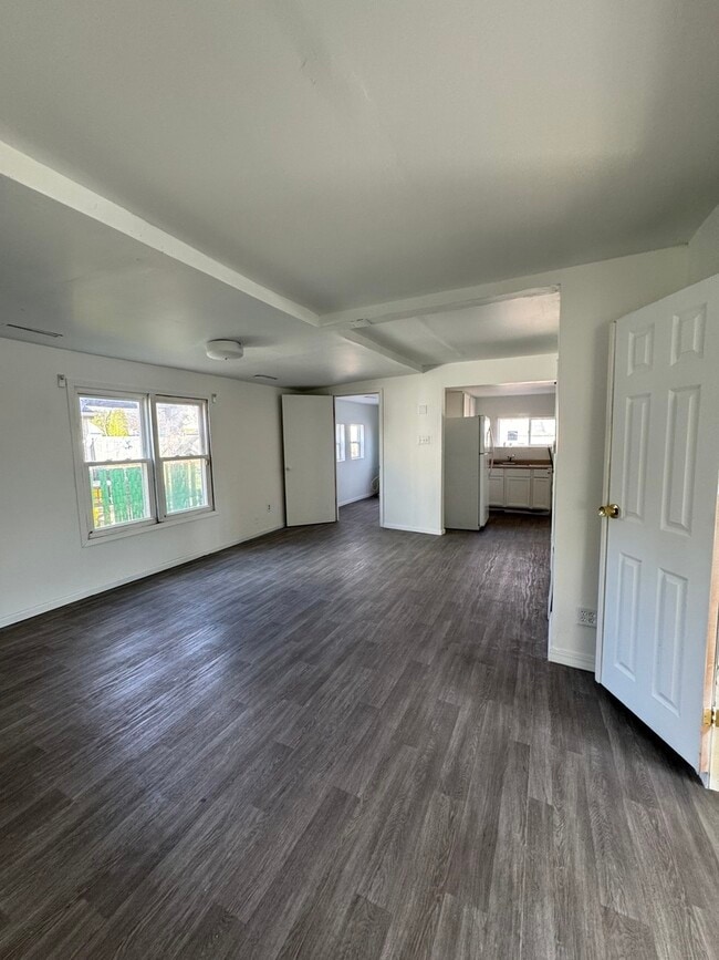 Building Photo - 1202 K Ave