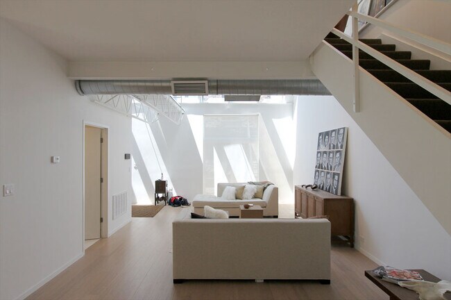 Building Photo - 1711 S Halsted St