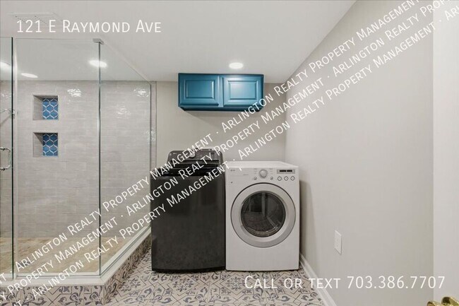 Building Photo - 121 E Raymond Ave