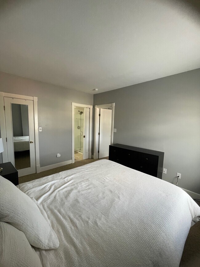 Building Photo - The Baxter - Residential