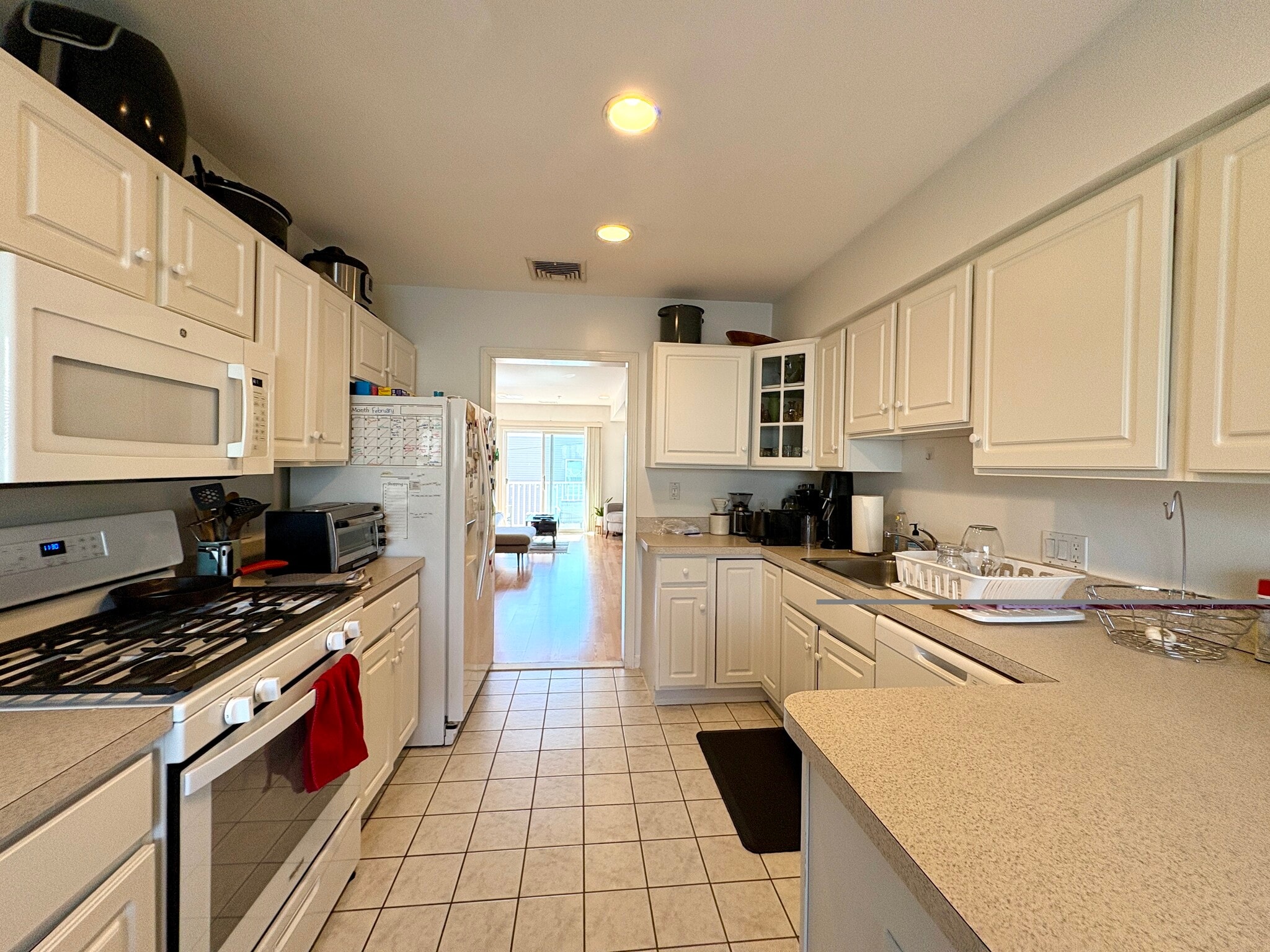 Building Photo - 20 Cameron St