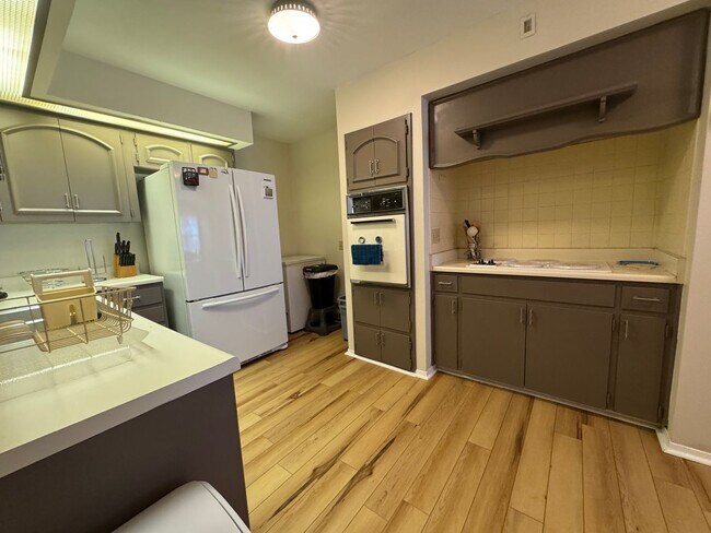 Building Photo - GREAT SPACIOUS CONDO | GATED | MEDICAL CENTER - 410 & IH10 | 3 BEDROOMS | 2 BATHROOMS