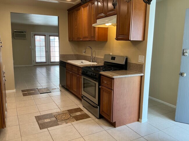 Building Photo - 7601 Volga Dr