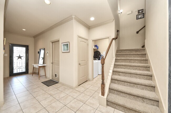 Building Photo - 2602 Ash Haven Ln