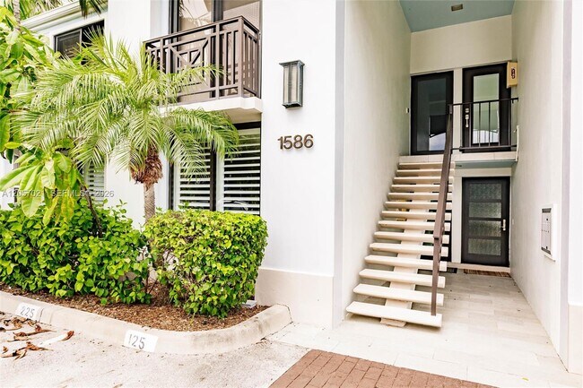 Building Photo - 1586 S Ocean Ln