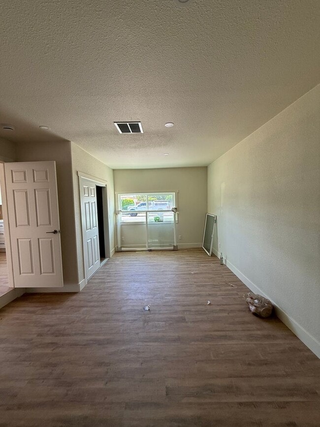 Building Photo - 1855 Trainer Wy