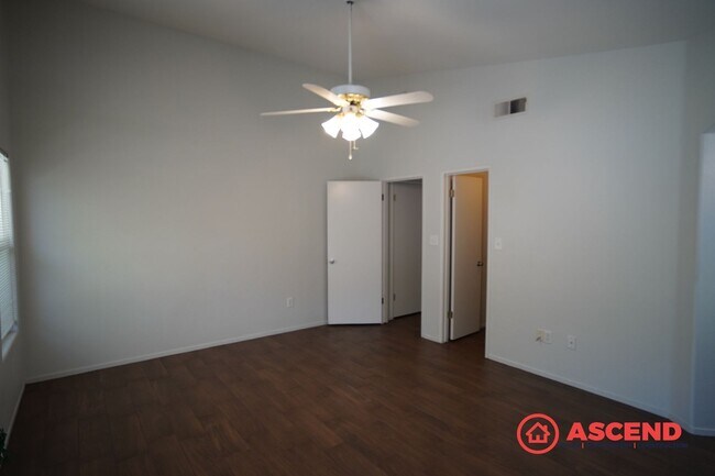 Building Photo - Charming 3-Bedroom Home in the Akers & Berkshire Area!