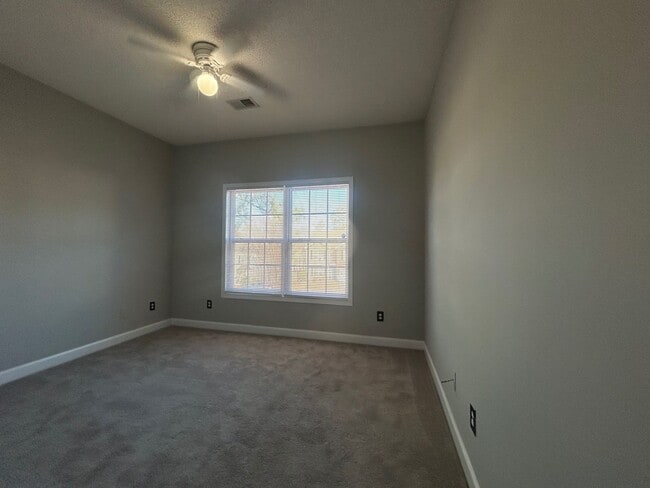 Building Photo - 329 Anden Hall Dr