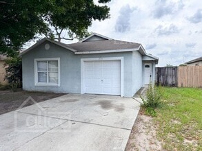 Building Photo - 3/2/1 in Orlando - Quiet Neighborhood