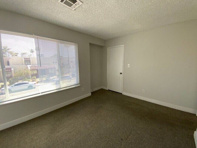 Building Photo - 3361 Civic Center Dr