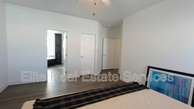 Building Photo - 1053 Madison Ave