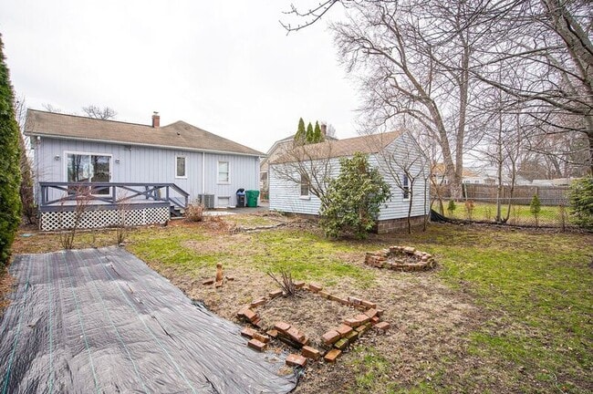 Building Photo - 52 Ludger Ave