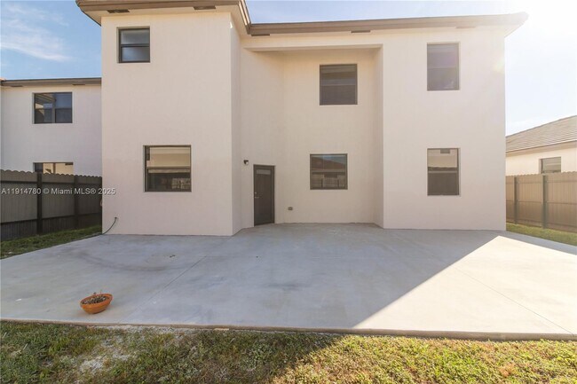 Building Photo - 22664 SW 130th Ave