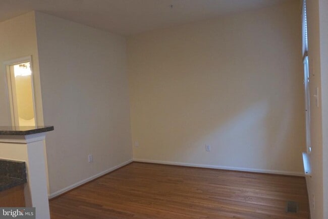 Building Photo - 9724 Athletic Way